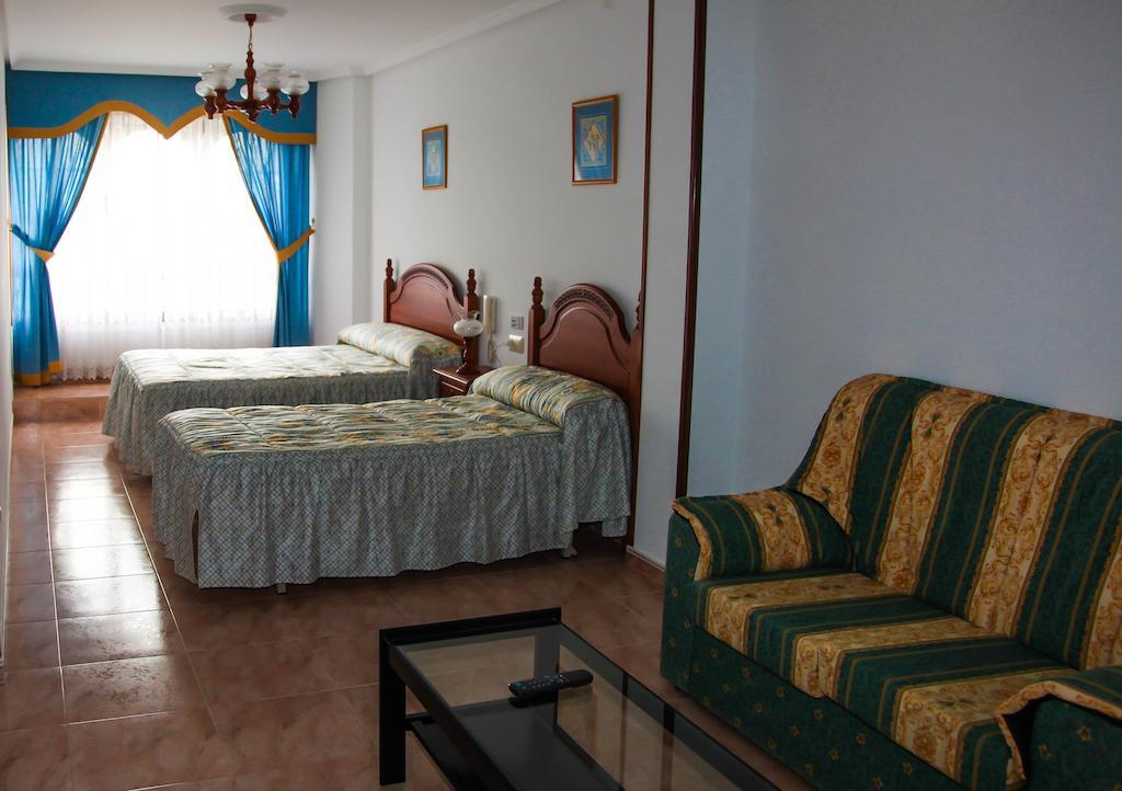 Los Dos Alemanes Melide Chambre photo